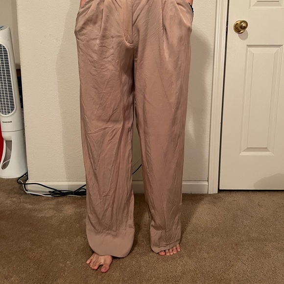 Brand: H&M
Size: 4
Color: Tan - Picture 2 of 5